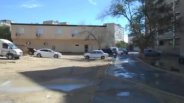 Лужи в Актау (Ақтау) | в 5 мкр между домами №2 и №3 смотреть онлайн
