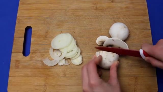 Рецепт приготовления мяса по французски с грибами в мультиварке смотреть онлайн