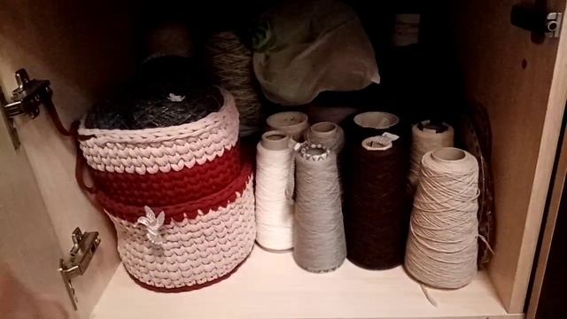 Недельный влог. Шапка резинкой/моя организация пряжи /новости ремонта #вязание #носкиспицами #шапка смотреть онлайн