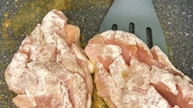 Попробовала этот РЕЦЕПТ у подруги и теперь КУРИНУЮ ГРУДКУ так готовлю почти каждый день! смотреть онлайн