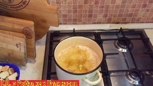 Как приготовить бюджетный, вкусный луковый супчик на семью за 100 рублей. Самый вкусный луковый суп смотреть онлайн