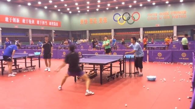 Настольный теннис тренировка Китай. Настольный теннис Китай. Fan Zhendong. Настольный теннис 2020. смотреть онлайн