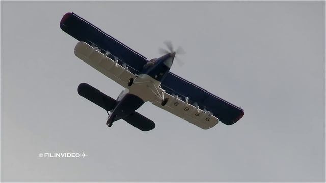 Кукурузник с 9-ю моторами. Разбег 6 секунд / 60 метров. МАКС 2021 / ТВС-2МС (Ан-2) смотреть онлайн