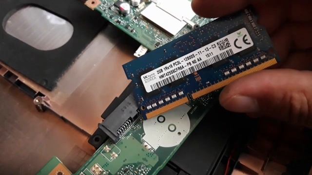 Asus X553ma. Апгрейд Überнищебука на пару лет сети по-среднему смотреть онлайн