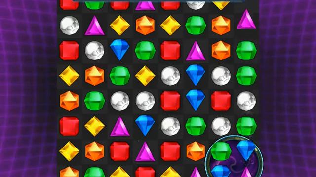 Bejeweled Twist да это надеюсь что не буду играть в такое