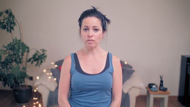 Simple Exercise To RELEASE Tension Between The Shoulder Blades | Opening The Jiaji pass смотреть онлайн