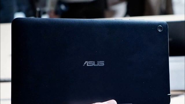 New Asus Transformer Book Chi T90 Review - CES 2015 смотреть онлайн