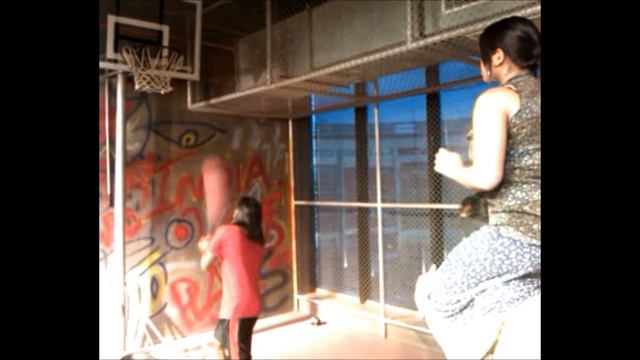 Roadies Battleground-4-TASK-4-BLINDFOLD BASKETBALL смотреть онлайн