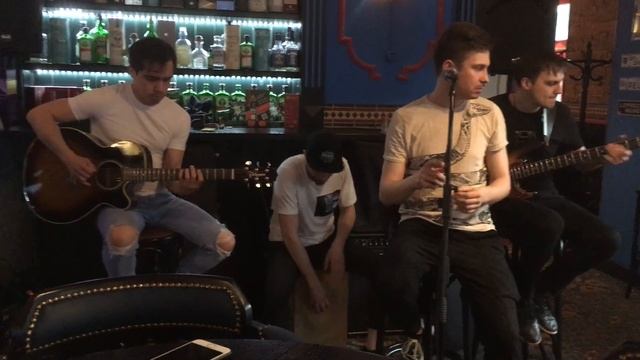 Стальные Питоны (Steel Pythons) - Feel good inc. (акустика LIVE) смотреть онлайн