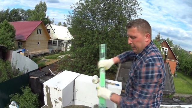 КАК УКЛАДЫВАТЬ ГАЗОБЕТОННЫЙ БЛОК. НИВЕЛИРОВАНИЕ ВЫСОТ СТРОЕНИЯ. АКЦИОННЫЙ ДОМ! смотреть онлайн