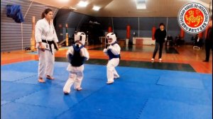 Видео для детей.Детские спаринги Шотокан Карате До.Дети 6 лет.
