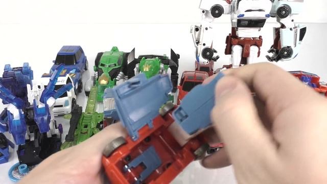 Трансформеры, Тоботы и Дикие Скричеры выясняют, какой цвет круче смотреть онлайн