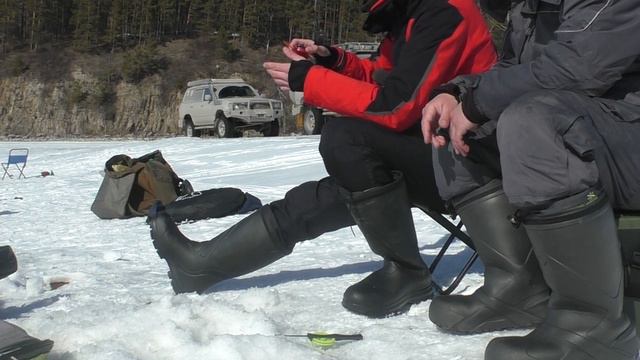 ЗАКРЫЛИ СЕЗОН! ОНИ КЛЮЮТ, КАК ИЗ ПУЛЕМЕТА... смотреть онлайн