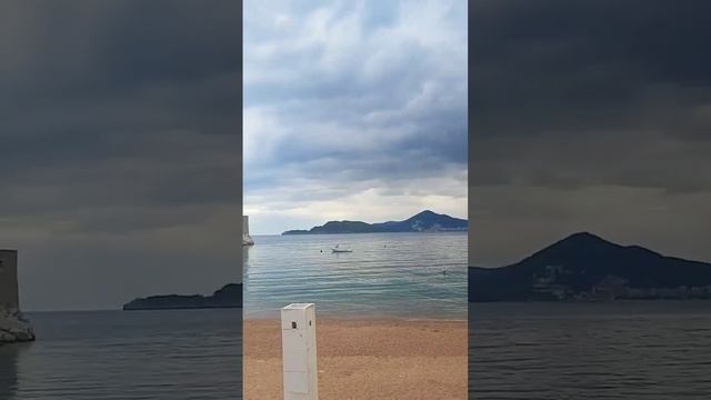 Свети Стефан — самый знаменитый остров-отель в Черногории смотреть онлайн