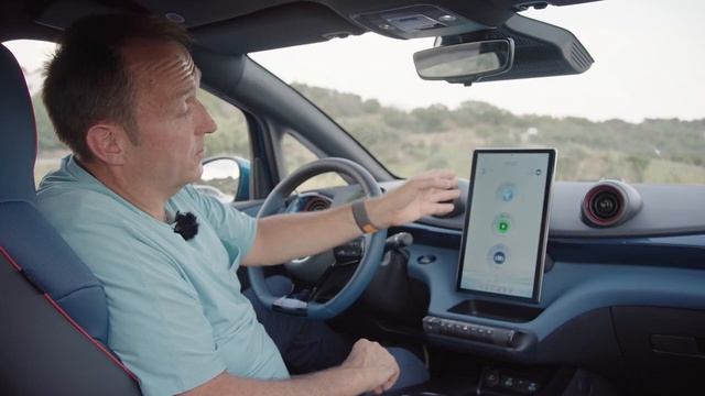 BYD Dolphin (2023): First Test Drive Video Review смотреть онлайн