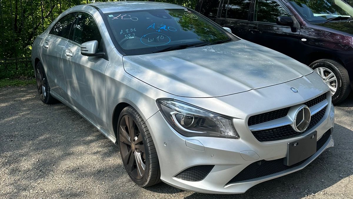 Mercedes Benz CLA 180 седан, 2014 г.в., Пробег 30.000 км., оценка 4, Бензин V-1600, Цена 1.550.000₽ смотреть онлайн