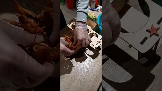 Сборка бокса Самолёта с раками смотреть онлайн