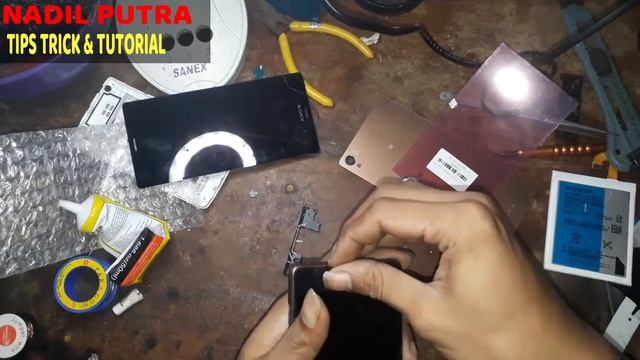 Tutorial Cara mengganti LCD Sony Xperia z3 смотреть онлайн