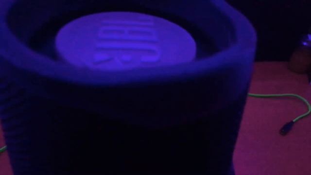 Басс тест колонки JBL CHARGE4 смотреть онлайн