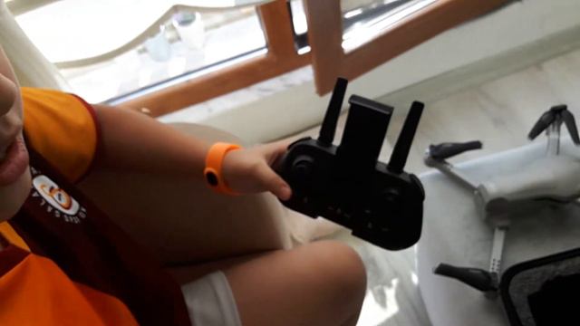 İşte yeni drone!4DRC Pro!!!! смотреть онлайн