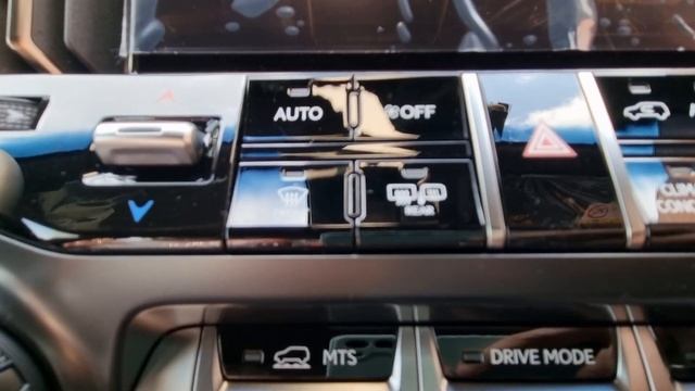 Семейный Lexus Lx600 7мест Лакшери закажи у нас махом привезём по рф @lexuslx600_toyotalandcruis2