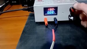 Мини лабораторний блок питания из блока питания ноутбука