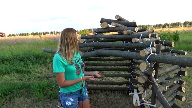 ДЕНЬ В доме из ДЕРЕВА ВЫЗЫВАЕМ ДУХОВ 24 часа челлендж #СМАЙЛДОГ смотреть онлайн