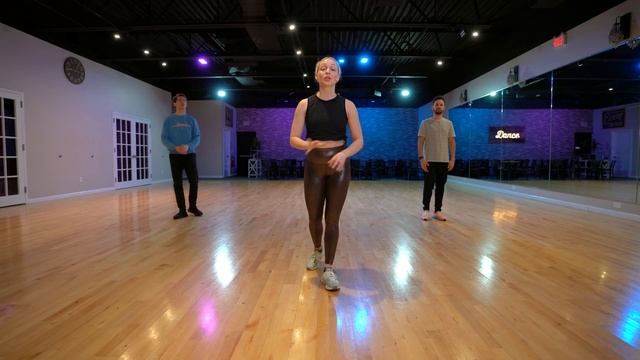 New Easy to Follow 20 Minute Salsa Dance Workout смотреть онлайн
