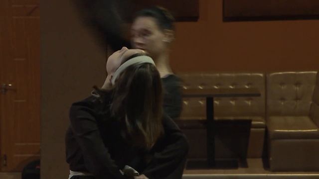На большой сцене "ДОМ БЕРНАРДЫ АЛЬБЫ" смотреть онлайн