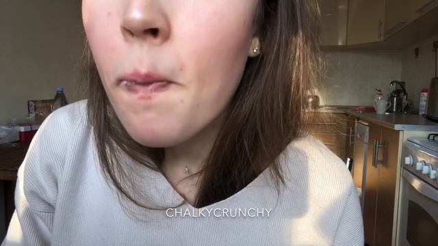ЕМ МЕЛ «ПЕСЧАНКА» | EATING CHALK PESCHANKA смотреть онлайн