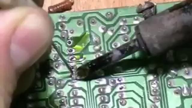 Замена микросхемы, - пайка. Практическое видео