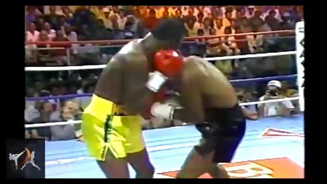 How McCallum Angled Body Blows Through The Guard смотреть онлайн