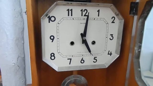 Виртуальный музей. Механические часы с маятником "Янтарь" смотреть онлайн