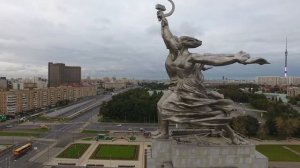 Рабочий и колхозница с высоты птичьего палета