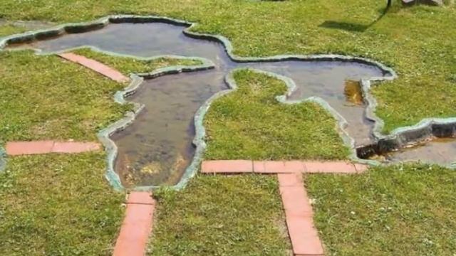 Необычные места планеты. Карта мира из травы и камней смотреть онлайн