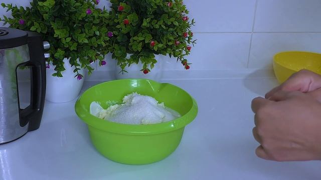 Самый простой и вкусный торт Грушевая прослойка для торта Приготовит любая хозяйка смотреть онлайн