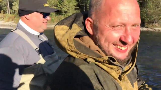 Пока закрыт Китай, рыбалка на Камчатке смотреть онлайн