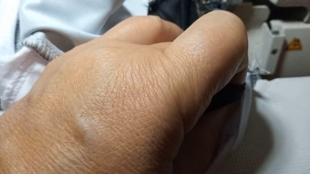 Обработка горловины футболки смотреть онлайн