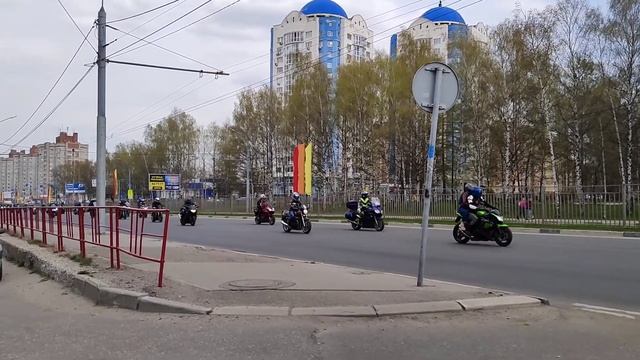 Едут и удут. Едут и едут... смотреть онлайн