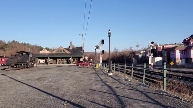 Early Morning CSX trains at Palmer and Warren, Ma. смотреть онлайн