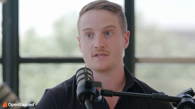 Building Apps and Learning from Failure | Eric Simons | The Secret Sauce смотреть онлайн