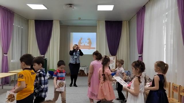 Открытое занятие по ФЦКМ " Мини-музей русской народной игрушки ". смотреть онлайн