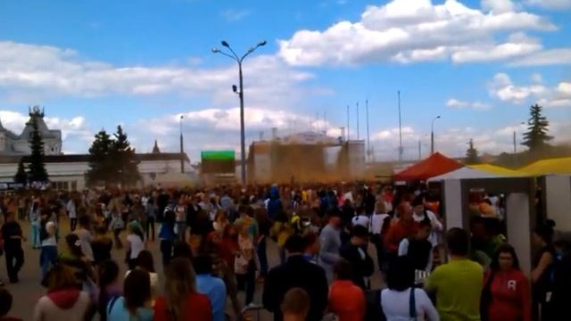 Фестиваль красок "ХОЛИ!" - Нижний Новгород-12.06.2015 смотреть онлайн