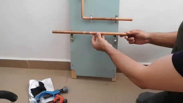 Lipirea tevilor de cupru / How to solder copper pipes смотреть онлайн