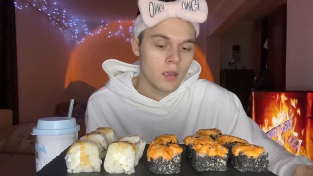 Мукбанг роллы суши/ карты таро/ депрессия/ ужасная судьба/ Mukbang sushi смотреть онлайн