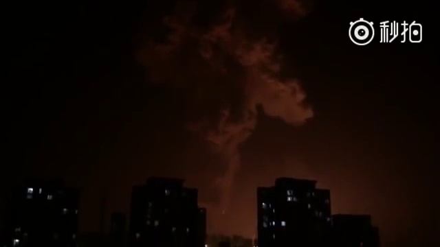 Жесть! Мега Взрыв в Китае Тяньцзинь | Tianjin Binhai Great explosion | Big Boom! смотреть онлайн