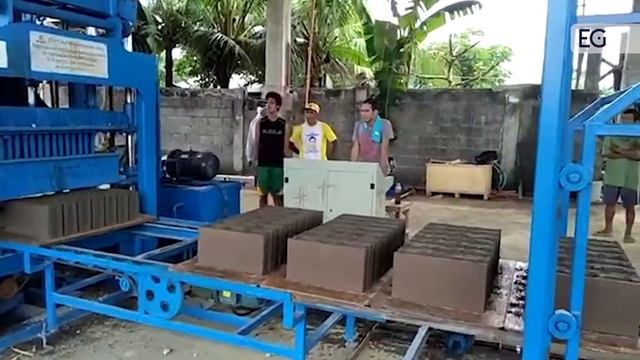 Гиперпресс для производства пеплоблоков QTY-4-15 смотреть онлайн