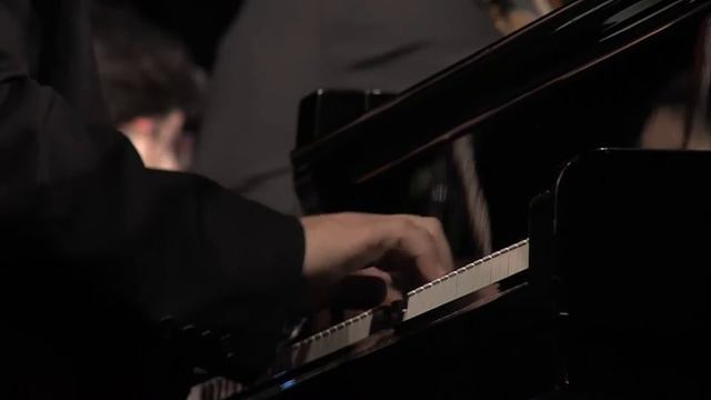 E. Grieg:from Piano-Concerto op.16 J. Swann-M. Tezza-SPPO (live) смотреть онлайн