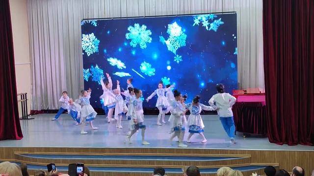 танец Метелица 3 кл. ДШИ г. Уссурийск смотреть онлайн
