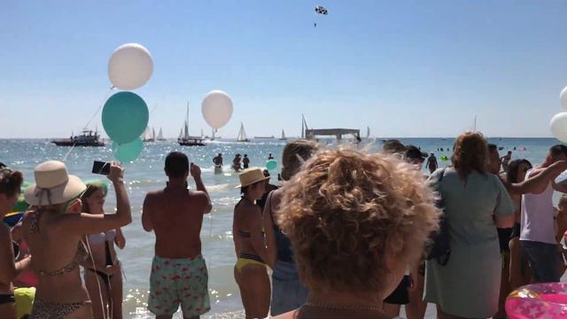 ✔️Коблево Видео: Парусная регата в Коблево напротив пляжа Бора Бора смотреть онлайн